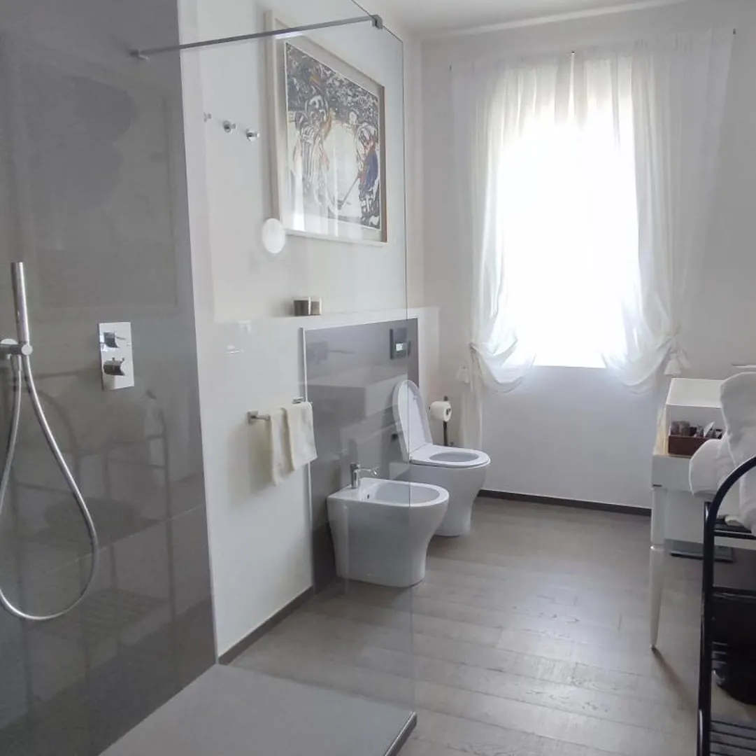 La Passione Al Mare Apartment Marina di Massa 0*,